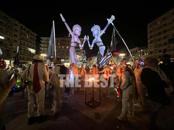 Κομιτάτο: Η καρναβαλική φλόγα «ζωντανεύε...