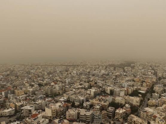 Καιρός: Λασποβροχές και αφρικανική σκόνη...