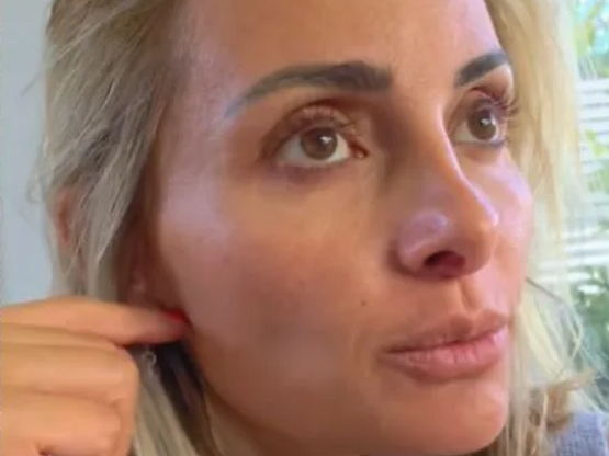 Βασιλική Μιλλούση: Πέταξαν πέτρες στο σπίτι της