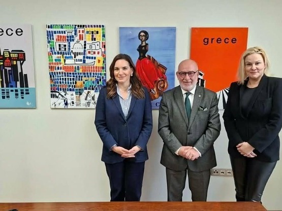 Συνάντηση εργασίας στο υπουργείο Τουρισμ...