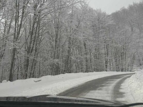 Σέρρες: Εγκλωβίστηκαν οδηγοί  στον Λαϊλι...