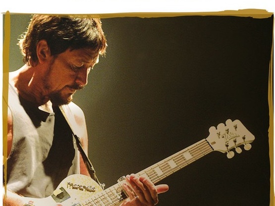 Αντίο στον μοναδικό Κρις Ρία της υπέροχη...