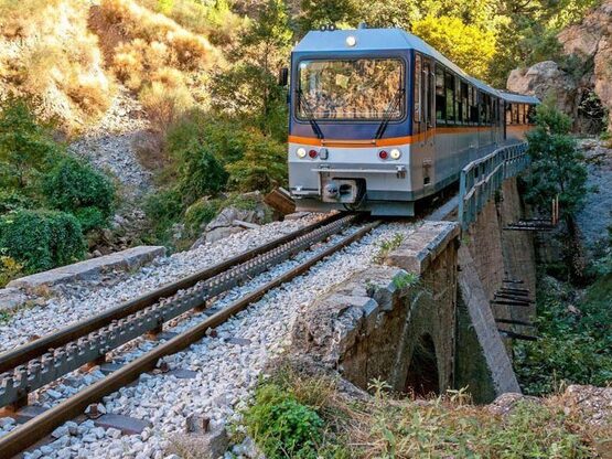 Οδοντωτός: Με περισσότερα δρομολόγια Σαβ...