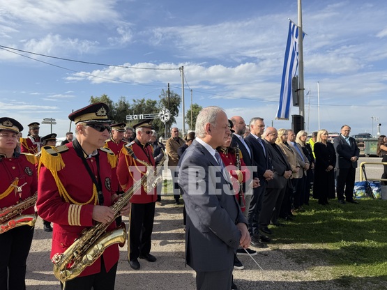 Η Πάτρα τιμά το Πολυτεχνείο - Επιμνημόσυ...