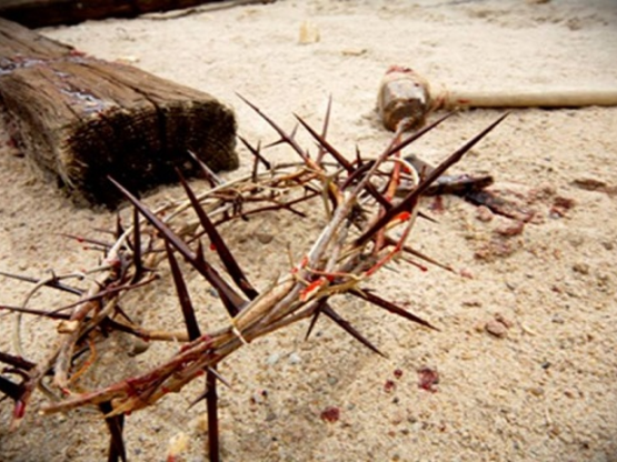 Μεγάλη Παρασκευή: Η Ακολουθία των Μεγάλω...
