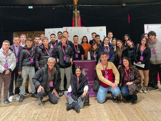 Γυμνάσιο Διακοπτού: Συγκίνησε στο Διεθνέ...