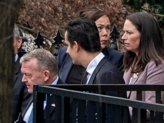 «Ρωσία- Κίνα ή ΗΠΑ;» το μήνυμα του Λευκο...