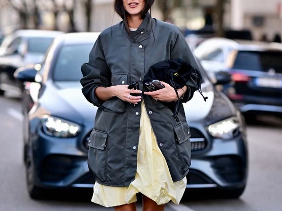 Μιλάνο street looks: «Εσκισαν» τα cargo ...