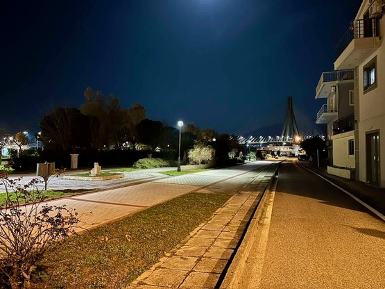 Νέος φωτισμός στην πλατεία Χορμόβα και τ...