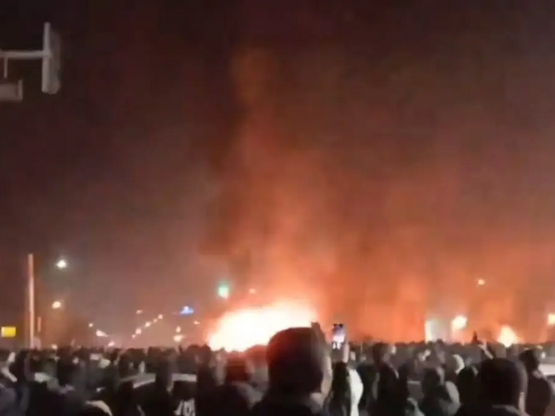 Ιράν: Νύχτα «κόλασης» από τις αντικυβερν...