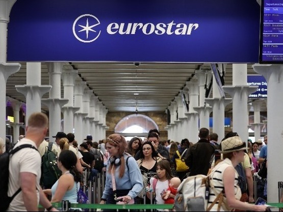 Βρετανία: Διακοπή μέχρι νεωτέρας όλων τω...