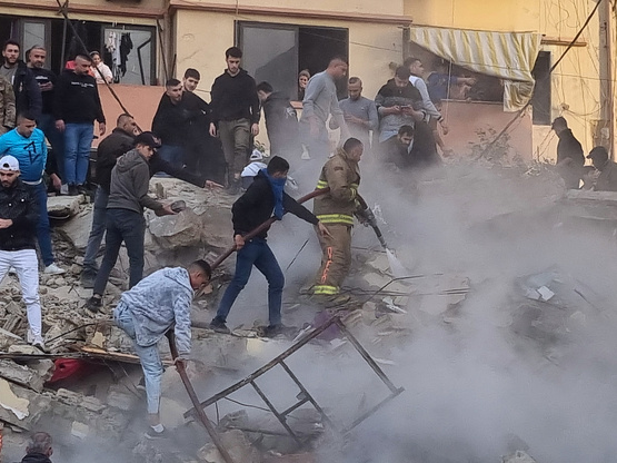 Λίβανος: Κατάρρευση κτιρίων στην Τρίπολη...