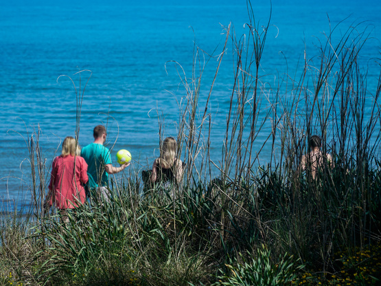 Καιρός: Πάνω από τους 28 βαθμούς σκαρφάλ...