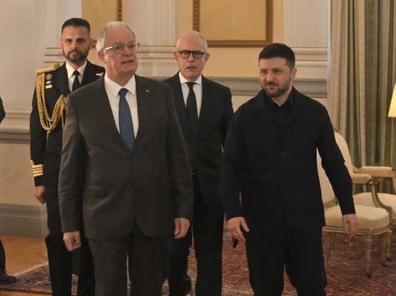 Στην Αθήνα ο Ζελένσκι για την υπογραφή σ...