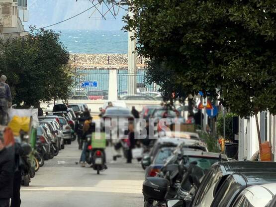 Πάτρα: Το ηλεκτρικό αυτοκίνητο ξέμεινε κ...