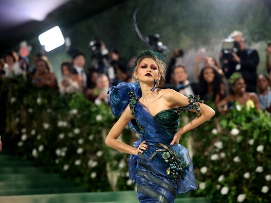 Με έμπνευση τη φιλόδοξη έκθεση «Costume ...