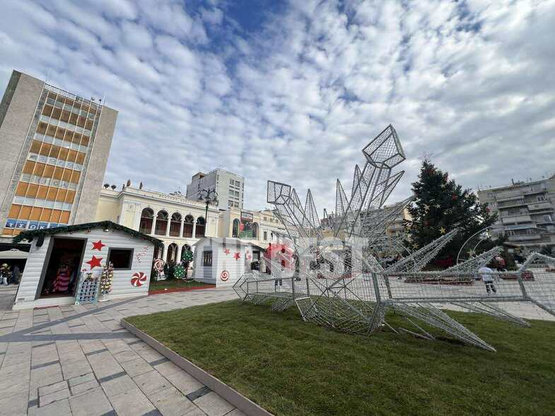 Πάτρα: Σε εορταστικό ωράριο η αγορά για ...