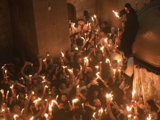 Άγιο Φως: Διπλωματικός πυρετός για τη με...