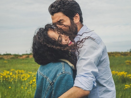 Πόσο μέλλον έχουν οι σχέσεις με διαφορά ηλικίας;