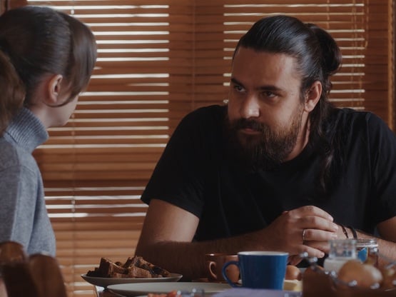 Η Γη της Ελιάς - Spoiler: Ο Παυλής βάφει...