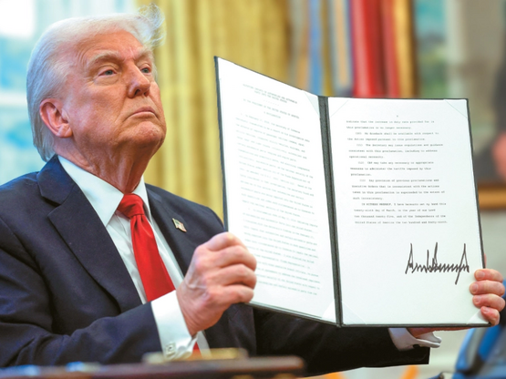 Τι επιδιώκει ο Τραμπ με τους έξτρα δασμο...