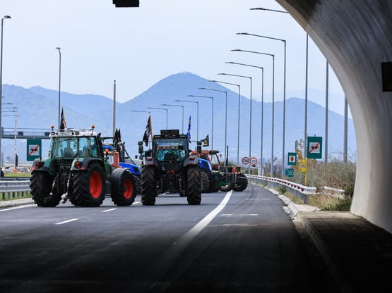 Αγρότες: Άνοιξαν οι σήραγγες των Τεμπών ...