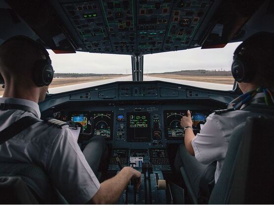 Έλληνας πιλότος γίνεται ξανά viral με τι...