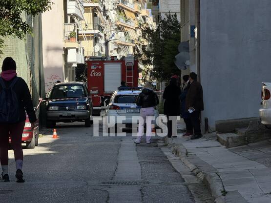 Πάτρα: Συναγερμός σε αστυνομία και πυροσ...