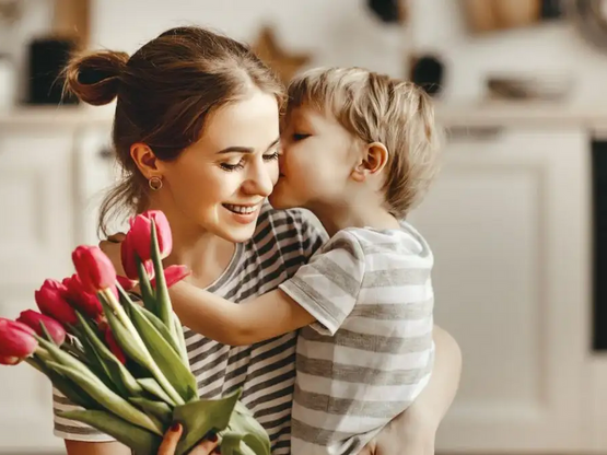 Επιδόματα μητρότητας 2026: Πότε θα γίνου...