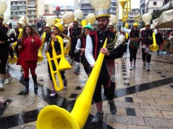 Πάτρα: Ολοκληρώθηκε η Μεγάλη Παρέλαση το...