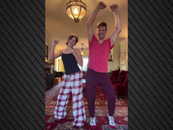 Ο χορός του  Ρουβά με την κόρη του- «Σάκ...