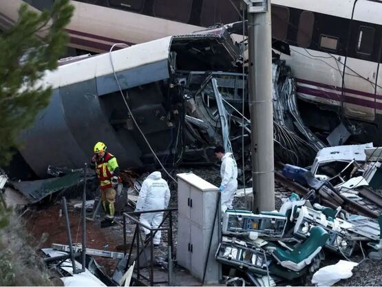 Σύγκρουση τρένων στην Ισπανία: Εντοπίστη...