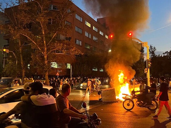 Ιράν: Ο στρατός επιστρατεύεται για την κ...