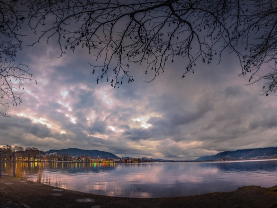 Χριστούγεννα πίσω από πέτρινα τείχη: Τρε...