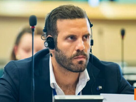 ΣΥΡΙΖΑ: Έθεσε εκτός ευρωομάδας τον Νίκο ...