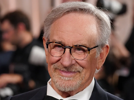 Ο Στίβεν Σπίλμπεργκ μπήκε στο «κλαμπ EGO...