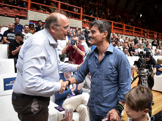 EOK: Αγωγή του Βαγγέλη Λιόλιου στον Δημή...