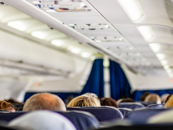 «Προσγειωσούλα... αβαβά, ήρθατε ατσαλάκω...