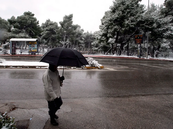 Καιρός: Βροχές από το Σάββατο- Πώς θα κά...