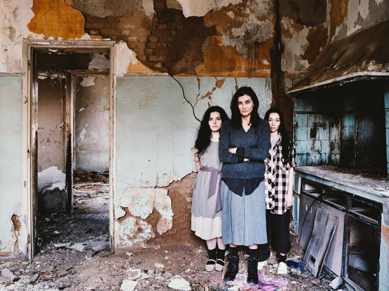 Πρεμιέρα για την Αντιγόνη Κουλουκάκου, σ...