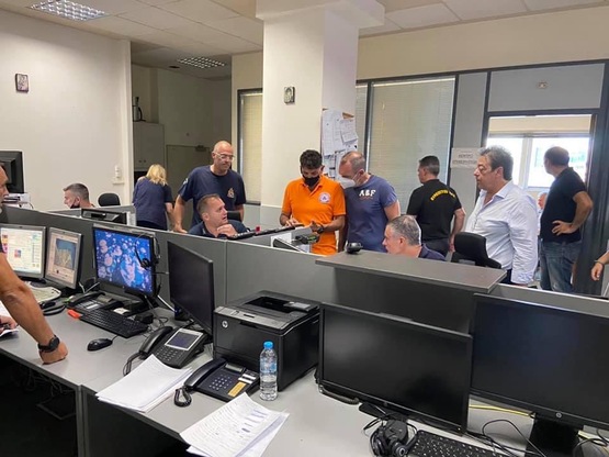 Στο Συντονιστικό της Πυροσβεστικής ο Ανδ...