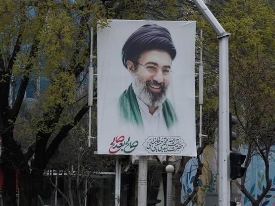 Χαμενεΐ: Θα εκδικηθούμε το αίμα των Ιραν...