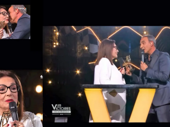 Ο Νίκος Αλιάγας παρέδωσε στη Νάνα Μούσχο...