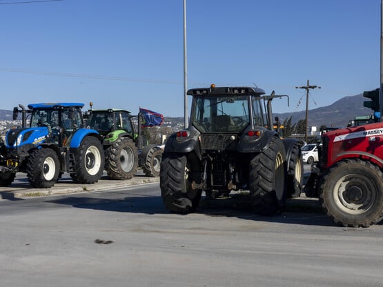 Αγρότες: Κλείνουν για τρεις ώρες  το από...