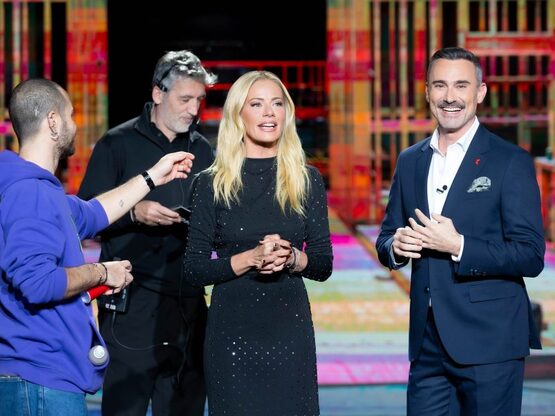 Moments: Στα παρασκήνια της πρεμιέρας γι...