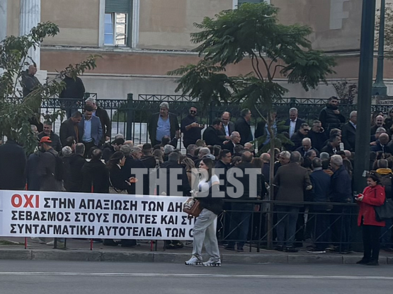 Μεγάλη απεργιακή κινητοποίηση στο Σύνταγ...