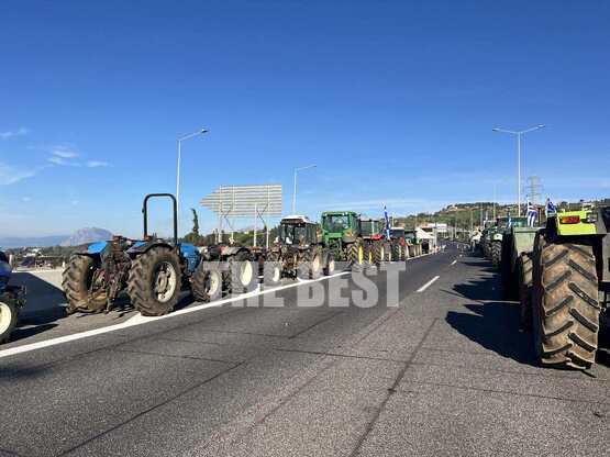 Μπλόκα αγροτών: «Απόβαση» στο λιμάνι του...