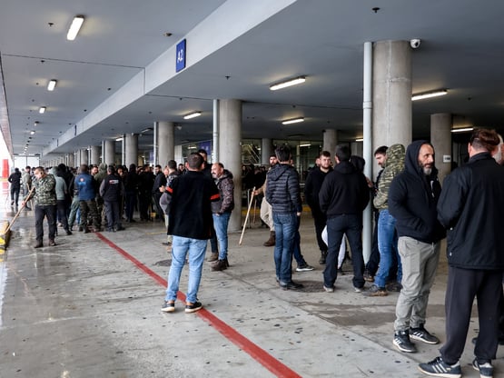 Αγρότες: Eπεισόδια στην Κρήτη- Κλειστό τ...