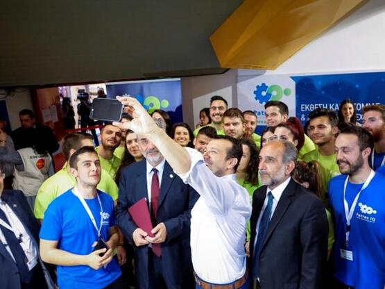 Ο Υπουργός Ψηφιακής Πολιτικής Νίκος Παππ...