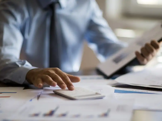 Φορολογικές δηλώσεις: «Τρέχουν» οι προθε...